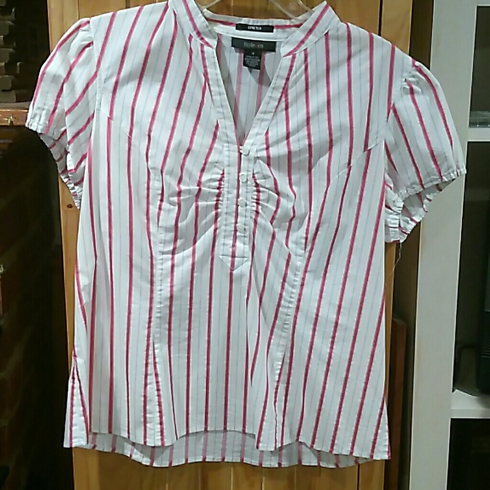Misses sz.16 short sleeve pullover blouse